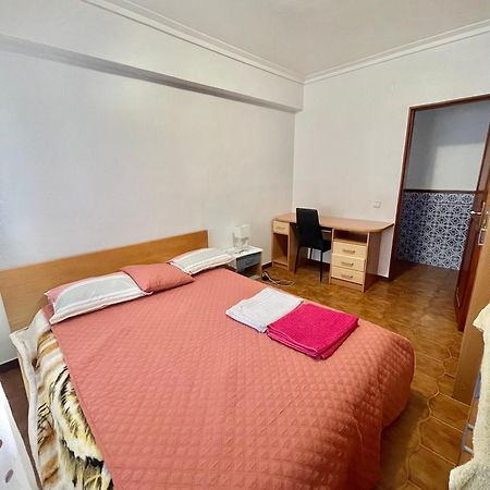 Quarto De Casal Acolhedor Laranjeiro  Экстерьер фото
