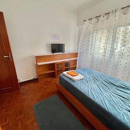 Quarto De Casal Acolhedor Laranjeiro  Экстерьер фото