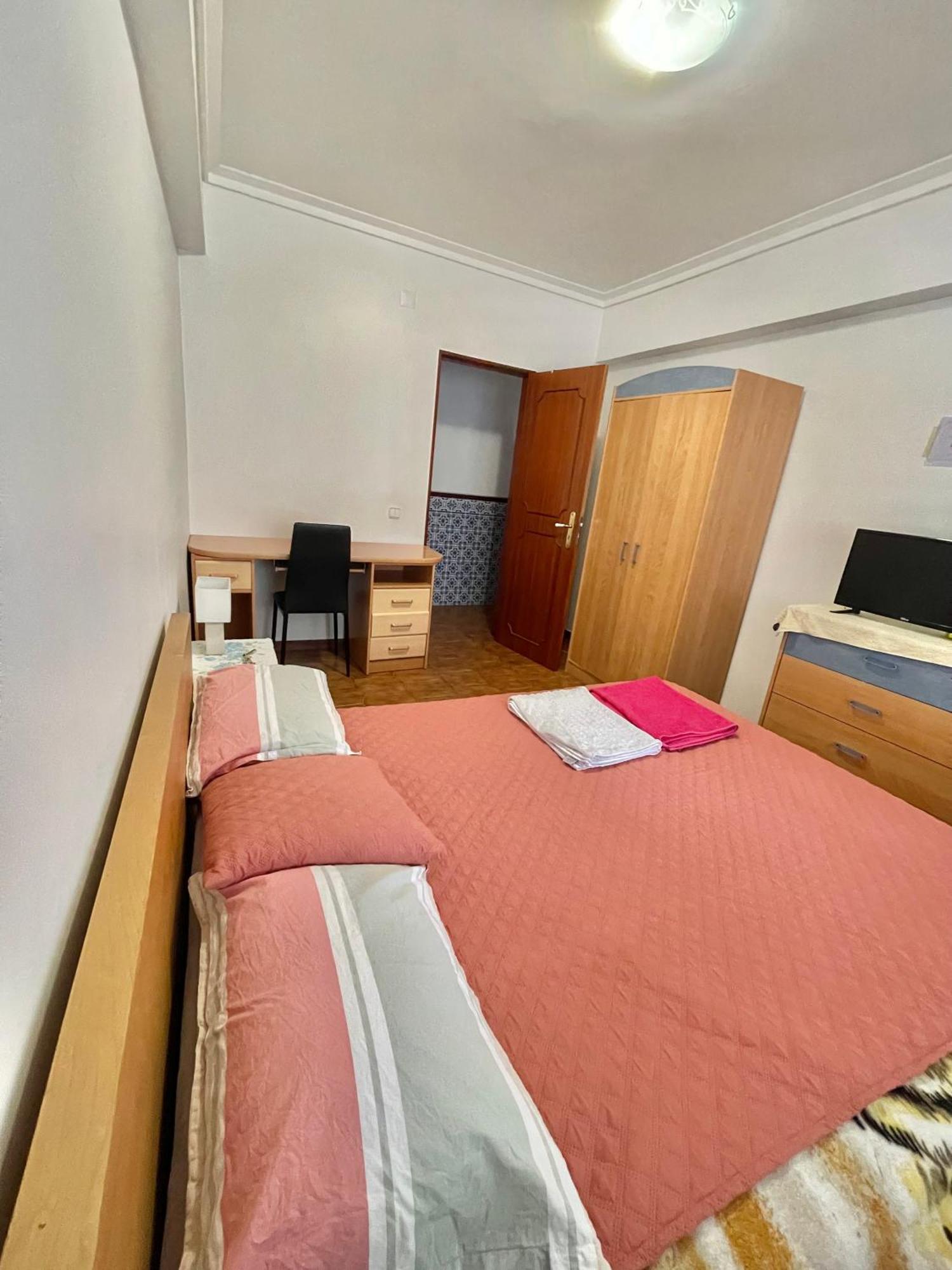 Quarto De Casal Acolhedor Laranjeiro  Экстерьер фото